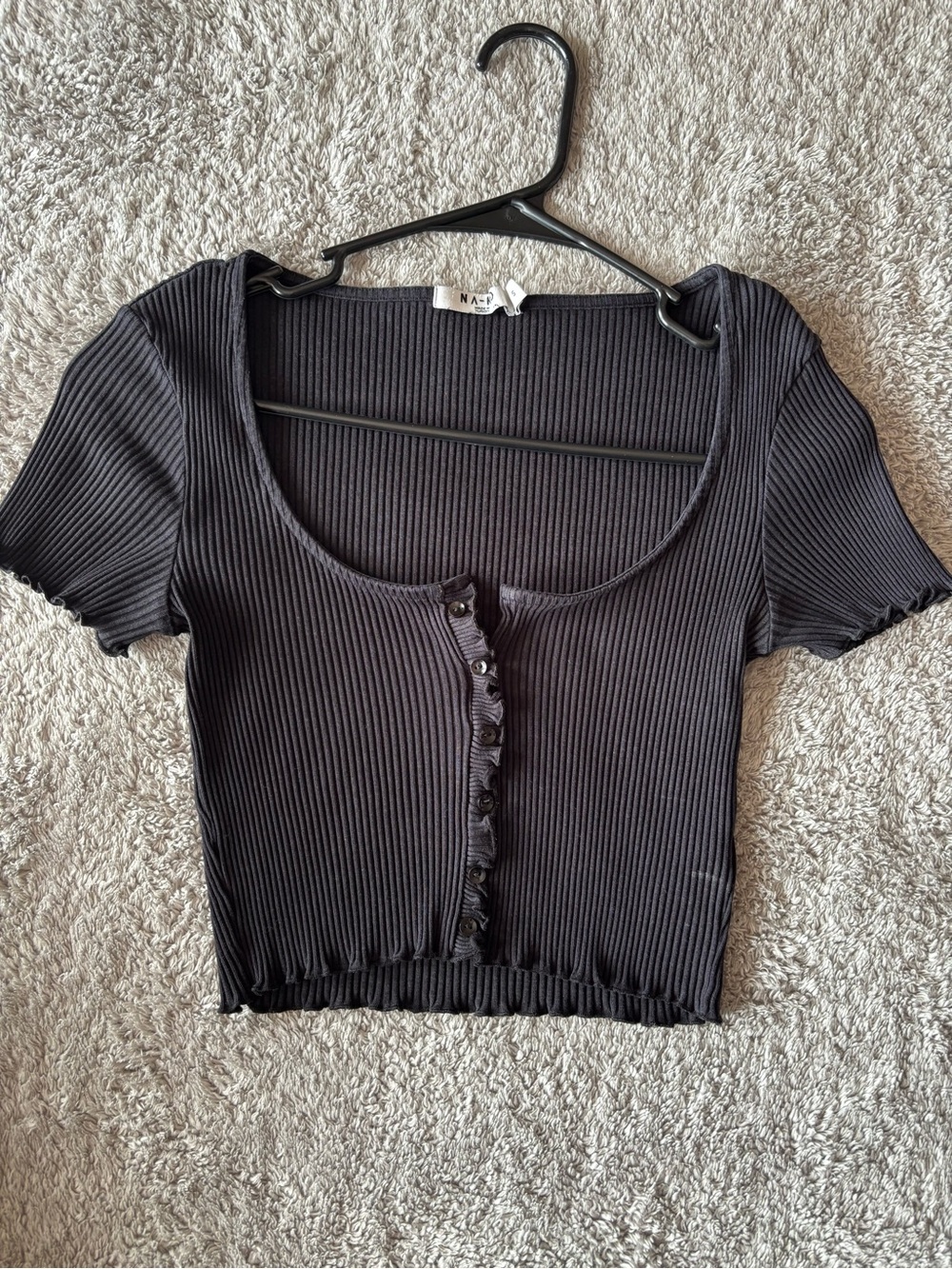 NA-KD Black Ribbed Short-Sleeve Crop Top with Front Buttons